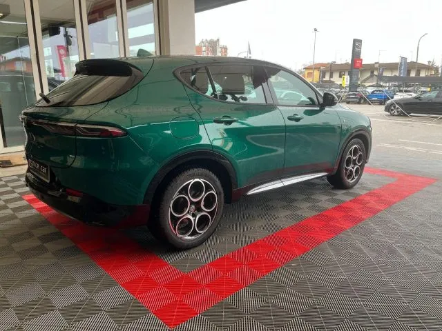 Alfa Romeo Tonale 1.5 160 CV MHEV TCT7 Ti - Foto 8
