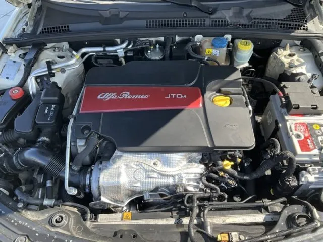 Alfa romeo 159 - dettaglio 162