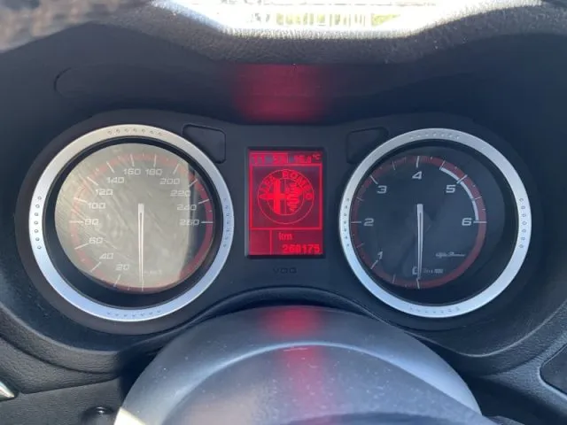 Alfa romeo 159 - dettaglio 176