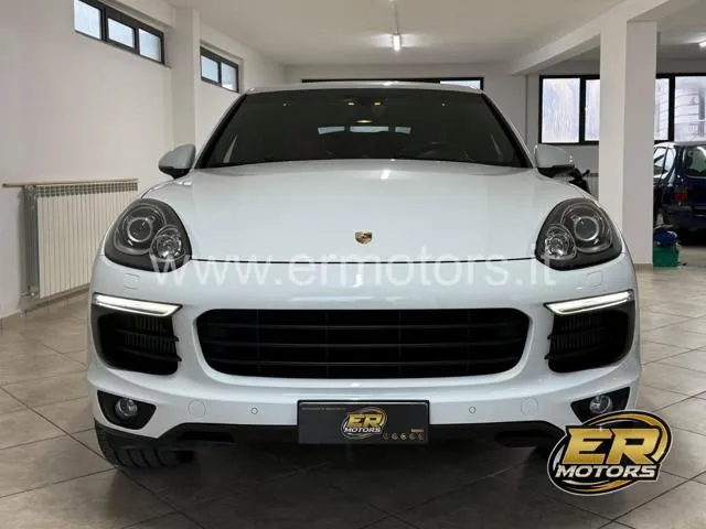 Porsche Cayenne 3.0 D Platinum Edition FULL Pelle Pano Bose - Foto 2