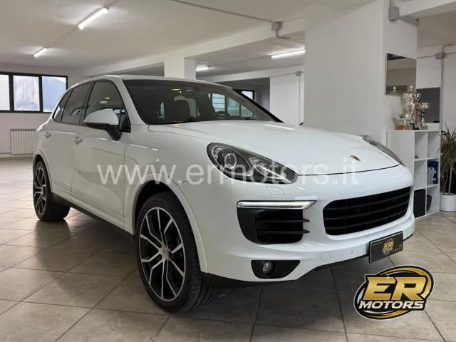 Porsche Cayenne 3.0 D Platinum Edition FULL Pelle Pano Bose - Foto 3
