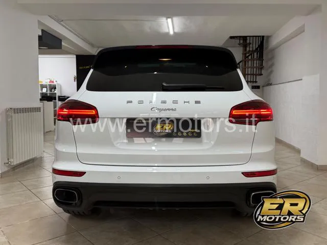 Porsche Cayenne 3.0 D Platinum Edition FULL Pelle Pano Bose - Foto 5