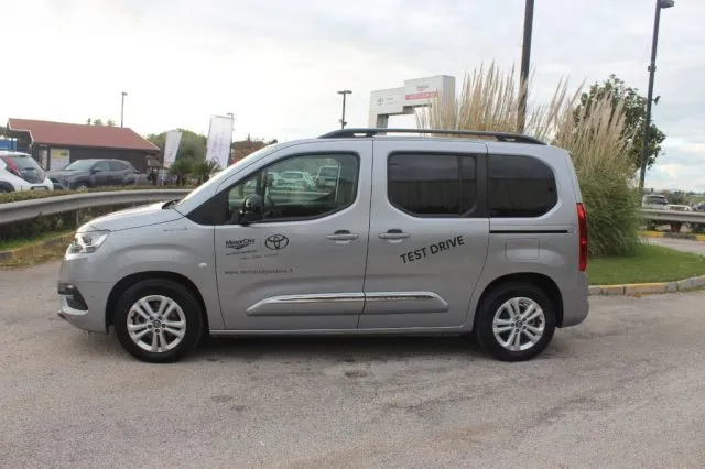 Toyota Proace City Verso Electric 50kWh L1 Short D Executive - Foto 3