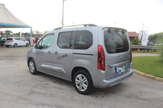 Toyota Proace City Verso Electric 50kWh L1 Short D Executive - Foto 4