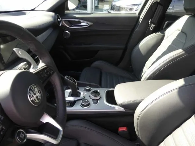 Alfa Romeo Giulia Giulia 2.0 Turbo 280CV AT8 AWD Q4 Veloce - Foto 55