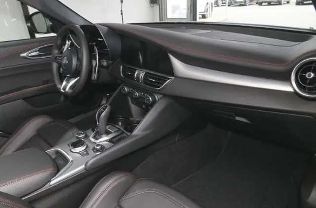 Alfa Romeo Giulia Giulia 2.0 T 280 CV AT8 AWD Q4 Trib. It. - Foto 134