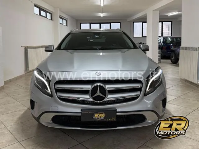 Mercedes-Benz GLA 220 CDI 4Matic Sport 170cv AUTO 19