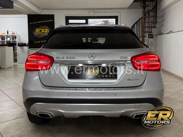 Mercedes-Benz GLA 220 CDI 4Matic Sport 170cv AUTO 19