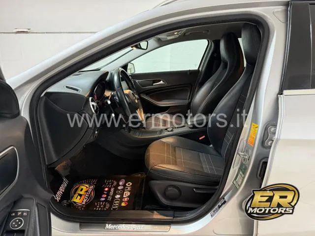 Mercedes-Benz GLA 220 CDI 4Matic Sport 170cv AUTO 19