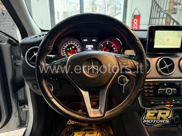 Mercedes-Benz GLA 220 CDI 4Matic Sport 170cv AUTO 19