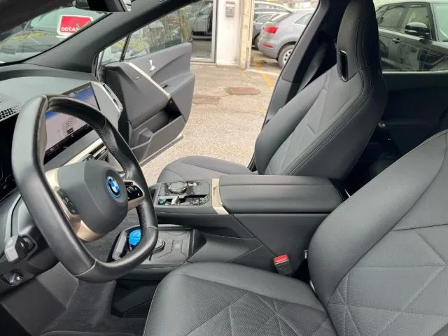 Bmw iX xDrive40 - Foto 8