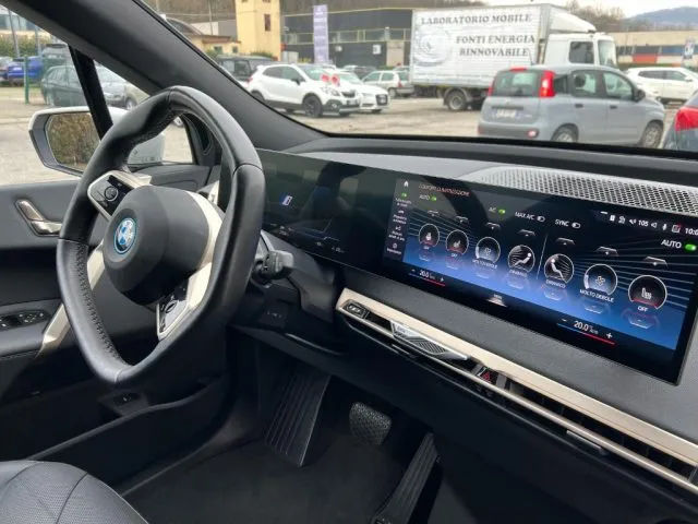 Bmw iX xDrive40 - Foto 9