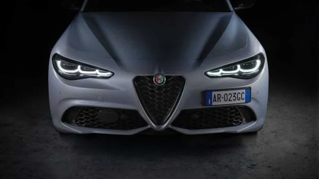 Alfa Romeo Giulia Giulia 2.2 TD 160 CV AT8 Intensa - Foto 19