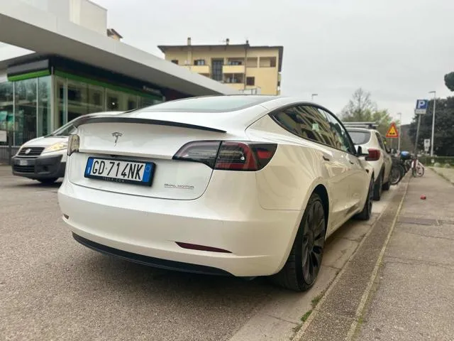 Tesla Model 3 Long Range Performance AWD - Foto 4