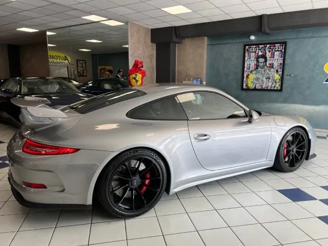 Porsche 911 3.8 GT3 - Foto 4