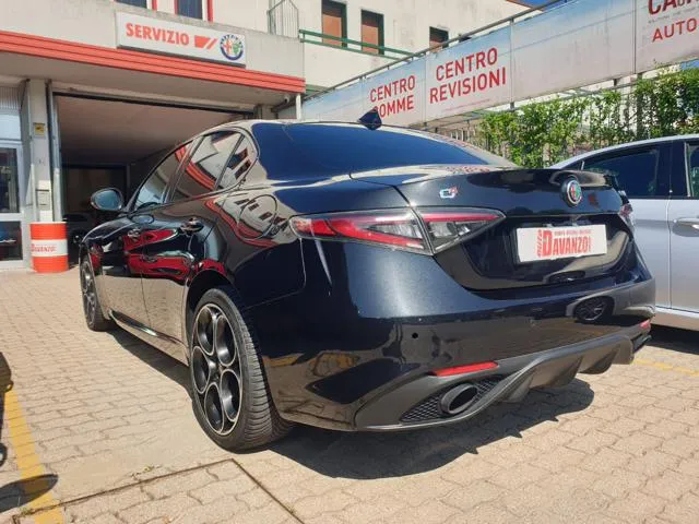 Alfa Romeo Giulia Giulia 2.0 Turbo 280CV AT8 AWD Q4 Veloce - Foto 17