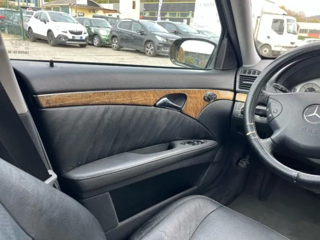 Mercedes-Benz E 280 CDI V6 cat S.W. Avantgarde Sport - Foto 8
