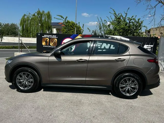 Alfa Romeo Stelvio Stelvio 2.2 T.diesel 210CV AT8 Q4 Lusso - Foto 3