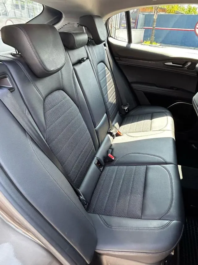 Alfa Romeo Stelvio Stelvio 2.2 T.diesel 210CV AT8 Q4 Lusso - Foto 6