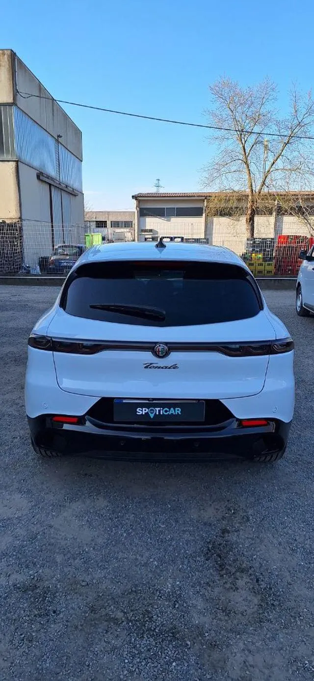 Alfa Romeo Tonale 1.5 160 CV MHEV TCT7 Veloce - Foto 4