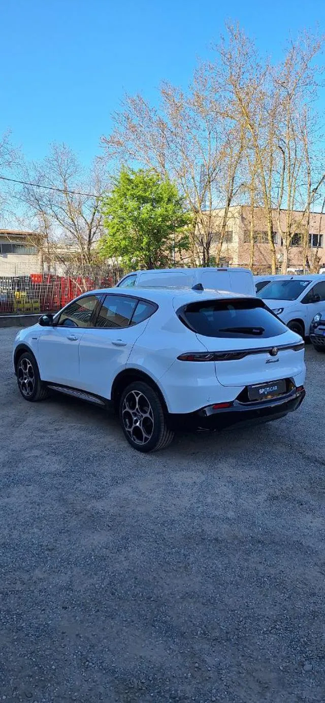 Alfa Romeo Tonale 1.5 160 CV MHEV TCT7 Veloce - Foto 6