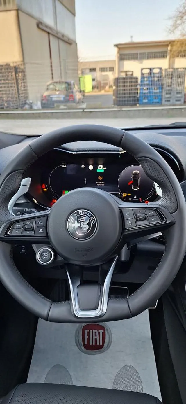 Alfa Romeo Tonale 1.5 160 CV MHEV TCT7 Veloce - Foto 8
