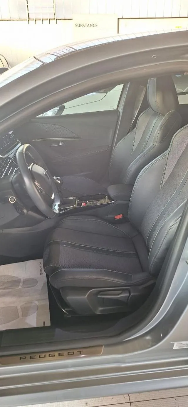 Peugeot 208 208 PureTech 100 S&S 5p. GT - Foto 11