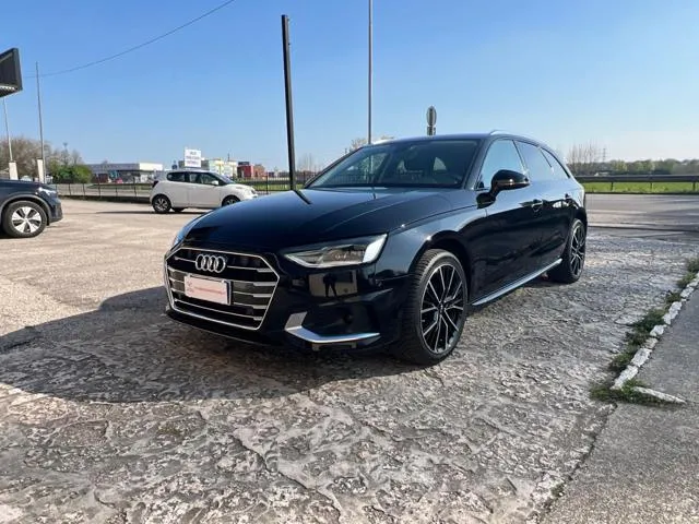 Audi A4 Avant 30 TDI/136 CV S tronic Business Advanced - Foto 7
