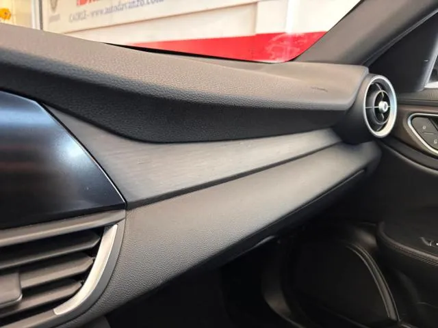 Alfa Romeo Giulia 2.0 Turbo 280 CV AT8 AWD Q4 Ti - Foto 11
