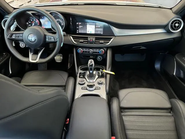 Alfa Romeo Giulia Giulia 2.0 Turbo 280CV AT8 AWD Q4 Veloce - Foto 9
