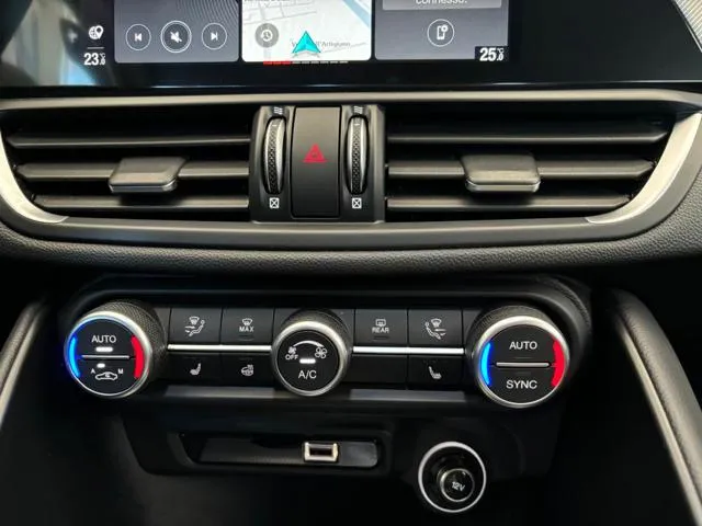 Alfa Romeo Giulia Giulia 2.0 Turbo 280CV AT8 AWD Q4 Veloce - Foto 11