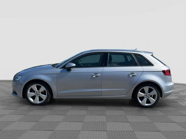 Audi A3 A3 SPB 1.2 TFSI 110CV Ambition - Foto 2