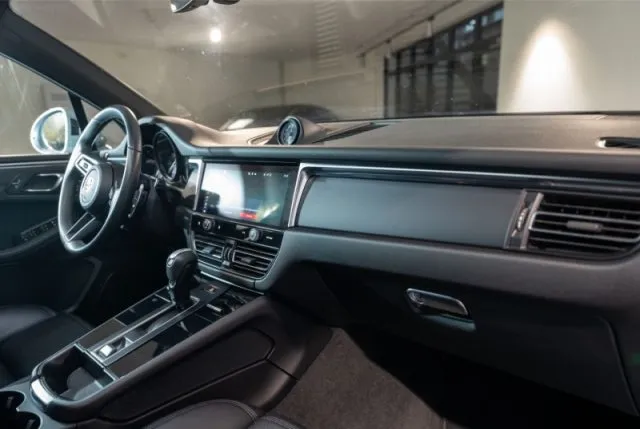 Porsche macan - dettaglio 79