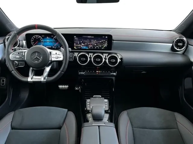 Mercedes-Benz CLA 35 AMG 4Matic Shooting Brake - Foto 9
