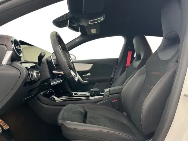 Mercedes-Benz CLA 35 AMG 4Matic Shooting Brake - Foto 10