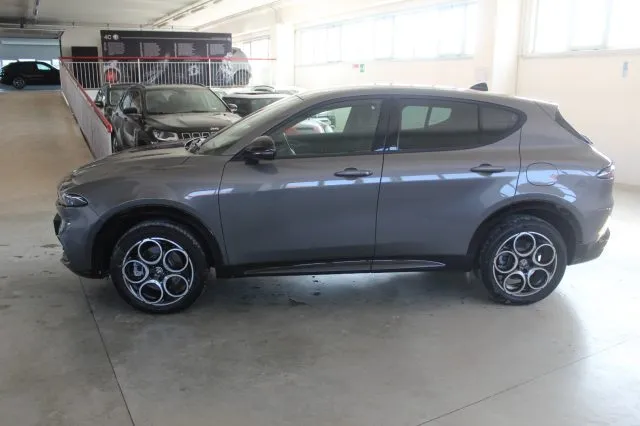 Alfa Romeo Tonale 1.3 280 CV PHEV AT6 Q4 Sprint - Foto 3