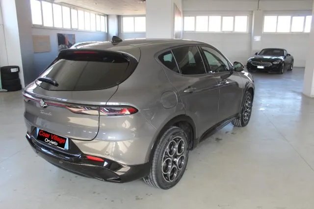 Alfa Romeo Tonale 1.3 280 CV PHEV AT6 Q4 Sprint - Foto 4