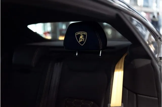 Lamborghini urus - dettaglio 5