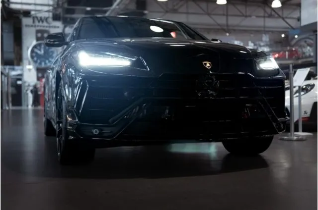 Lamborghini urus - dettaglio 50