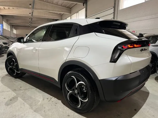 Alfa Romeo Junior 1.2 136CV Hybrid eDCT6 Speciale +TECHNO/LED MATRIX - Foto 19