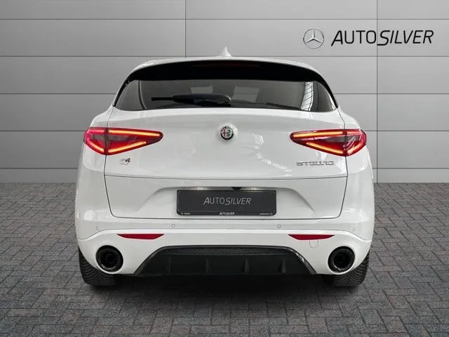 Alfa Romeo Stelvio Stelvio 2.2 T.diesel 210 AT8 Q4 VeloceTì - Foto 4