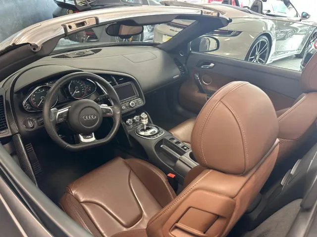 Audi R8 Spyder 5.2 V10 FSI quattro R tronic - Foto 9