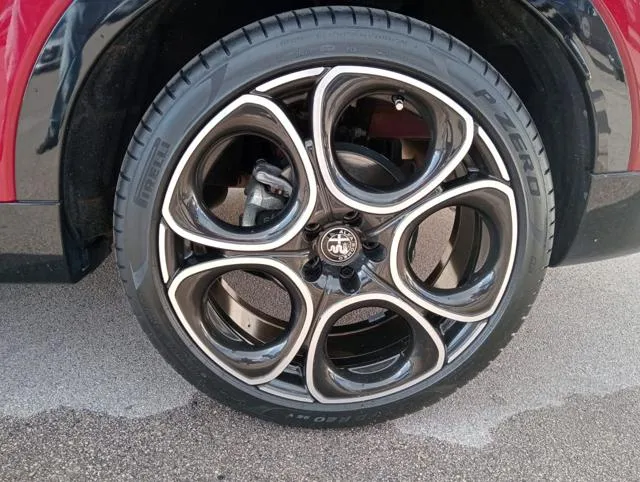 Alfa Romeo Tonale 1.5 160 CV MHEV TCT7 Ti - Foto 3