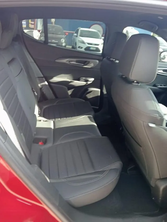 Alfa Romeo Tonale 1.5 160 CV MHEV TCT7 Ti - Foto 4