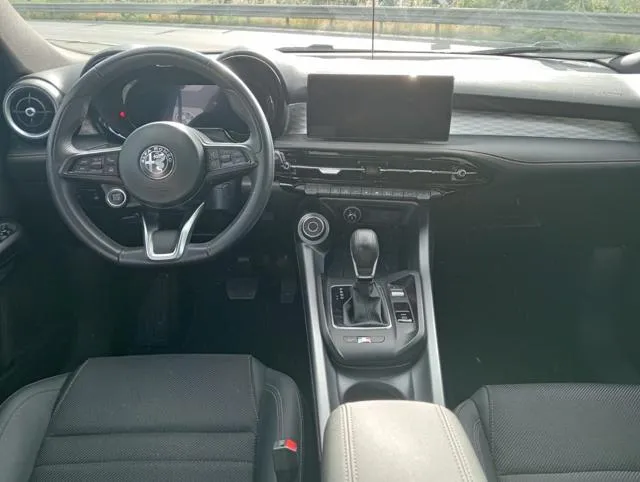 Alfa Romeo Tonale 1.5 160 CV MHEV TCT7 Ti - Foto 11