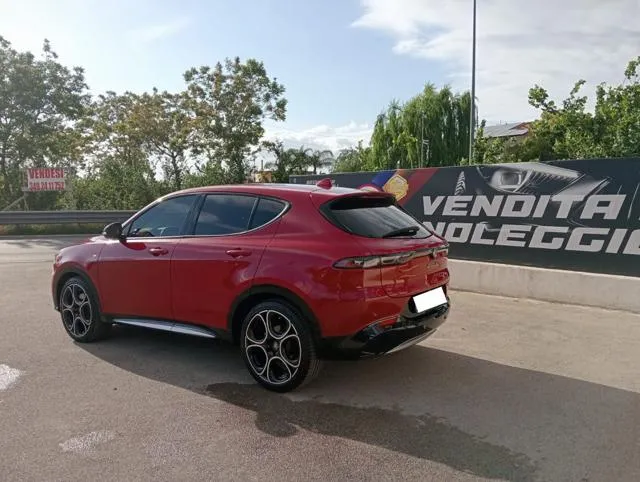 Alfa Romeo Tonale 1.5 160 CV MHEV TCT7 Ti - Foto 14