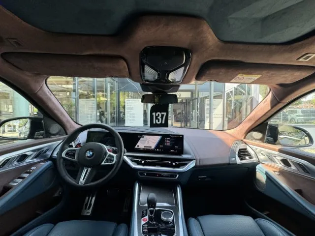 Bmw xm - dettaglio 21