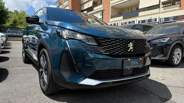 Peugeot 3008 HYBRID 136CV e-DCS6 ALLURE*FULL LED*CARPLAY*C.L.18 - Foto 2