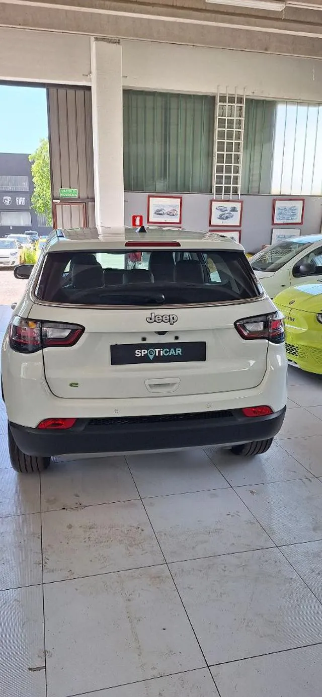 Jeep Compass 1.5 Turbo T4 130 CV MHEV 2WD Altitude - Foto 5