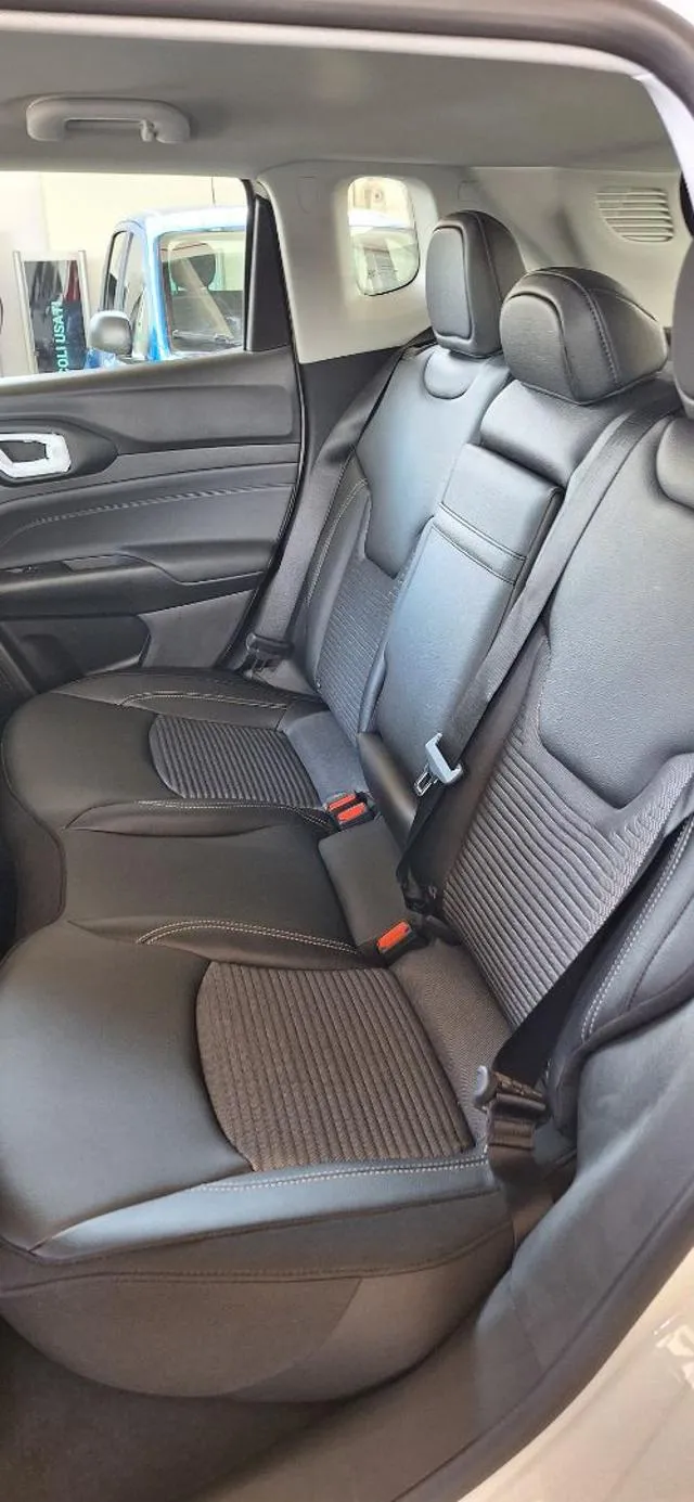 Jeep Compass 1.5 Turbo T4 130 CV MHEV 2WD Altitude - Foto 12